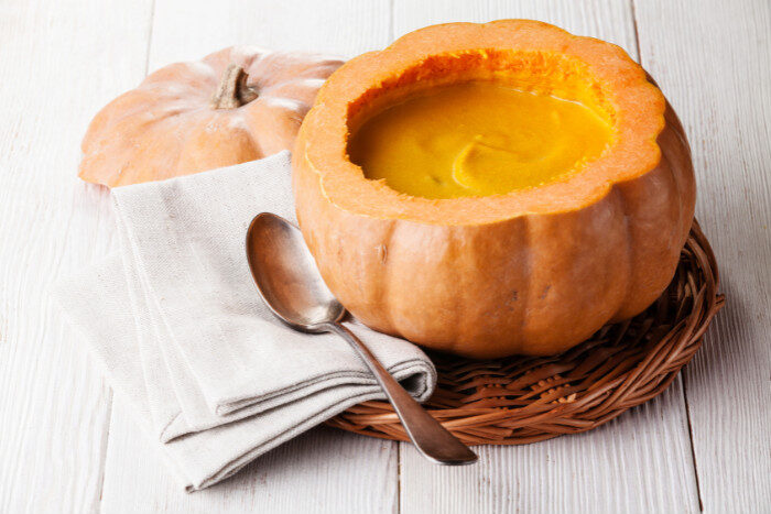 EASY PUMPKIN SOUP IN PUMPKIN