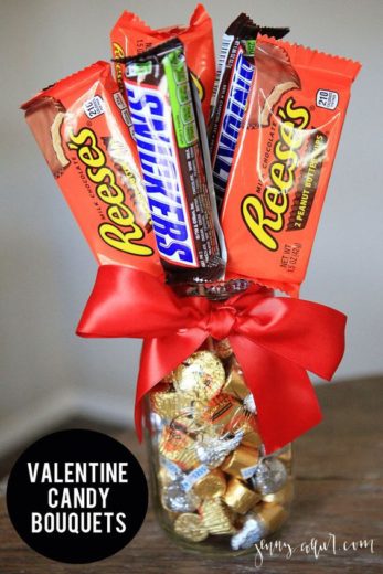 Candy Bouquet/ The best easy DIY Valentines Day Gifts for him, for kids, for her, DIY, for teachers, crafts, friends, galentines day