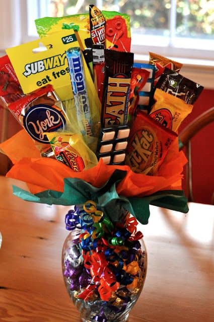 Candy and Subway Gift card Bouquet in a vase / Valentine's DIY boyfriend gifts