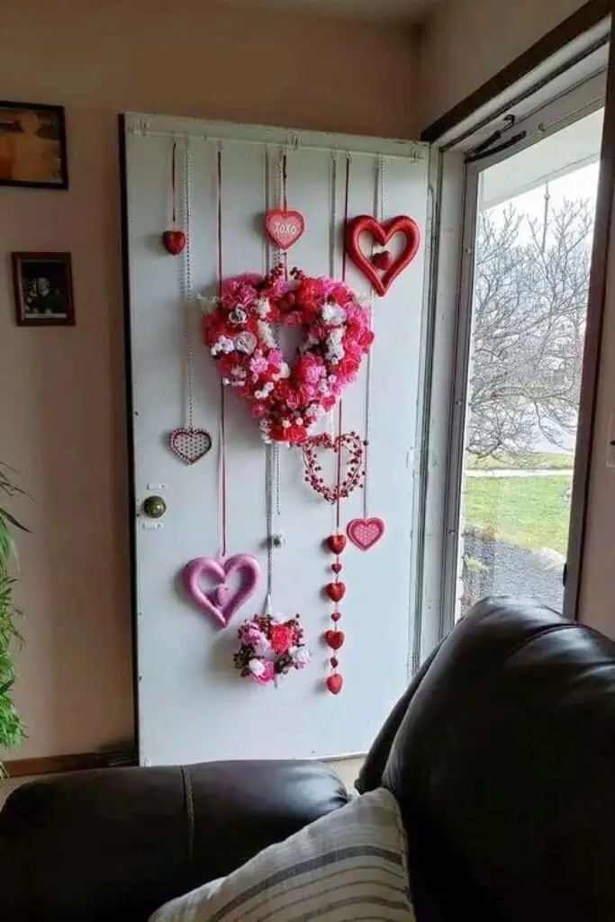 Easy DIY Valentines Day Decoration for the front door from Dollar tree