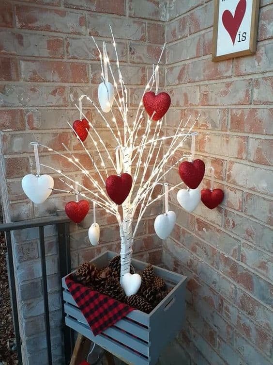 Valentines Day Tree decoration for the mnatle or home using dollar store tree