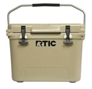 Do not buy a Yeti until you read this Yeti vs. RTIC comparison! Coolers l Tumblers l Teacher Gifts l Christmas Gifts l Grad Gifts l Gifts for Him l Gifts for Her