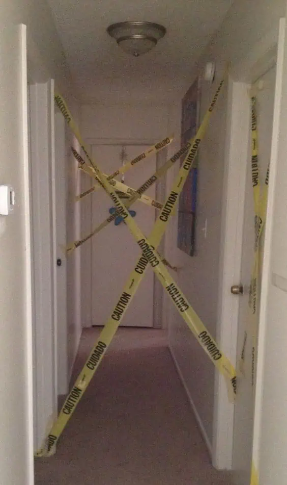 Cheap DIY Halloween Party Decor to Keep Guests out of bedrooms