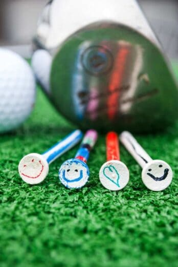 Easy DIY Fathers Day Gifts for Dad from kids Golf Tees