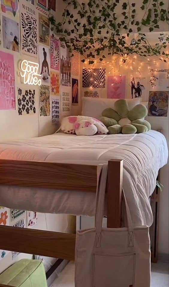 Cute Dorm Room and Bedroom Decor For Teens and College Students