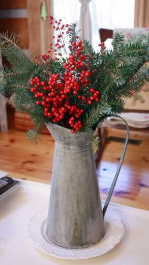 Rustic milk jug Christmas decor idea