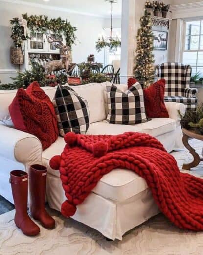 Red and pattern farmhouse living room Christmas decorations