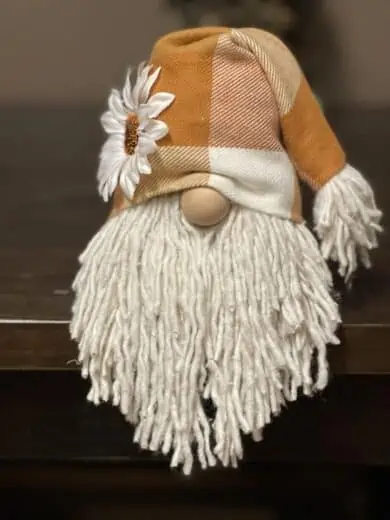 Easy DIY Dollar Store Fall Gnome Wreath