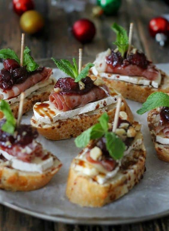 Cranberry Bree Crostini