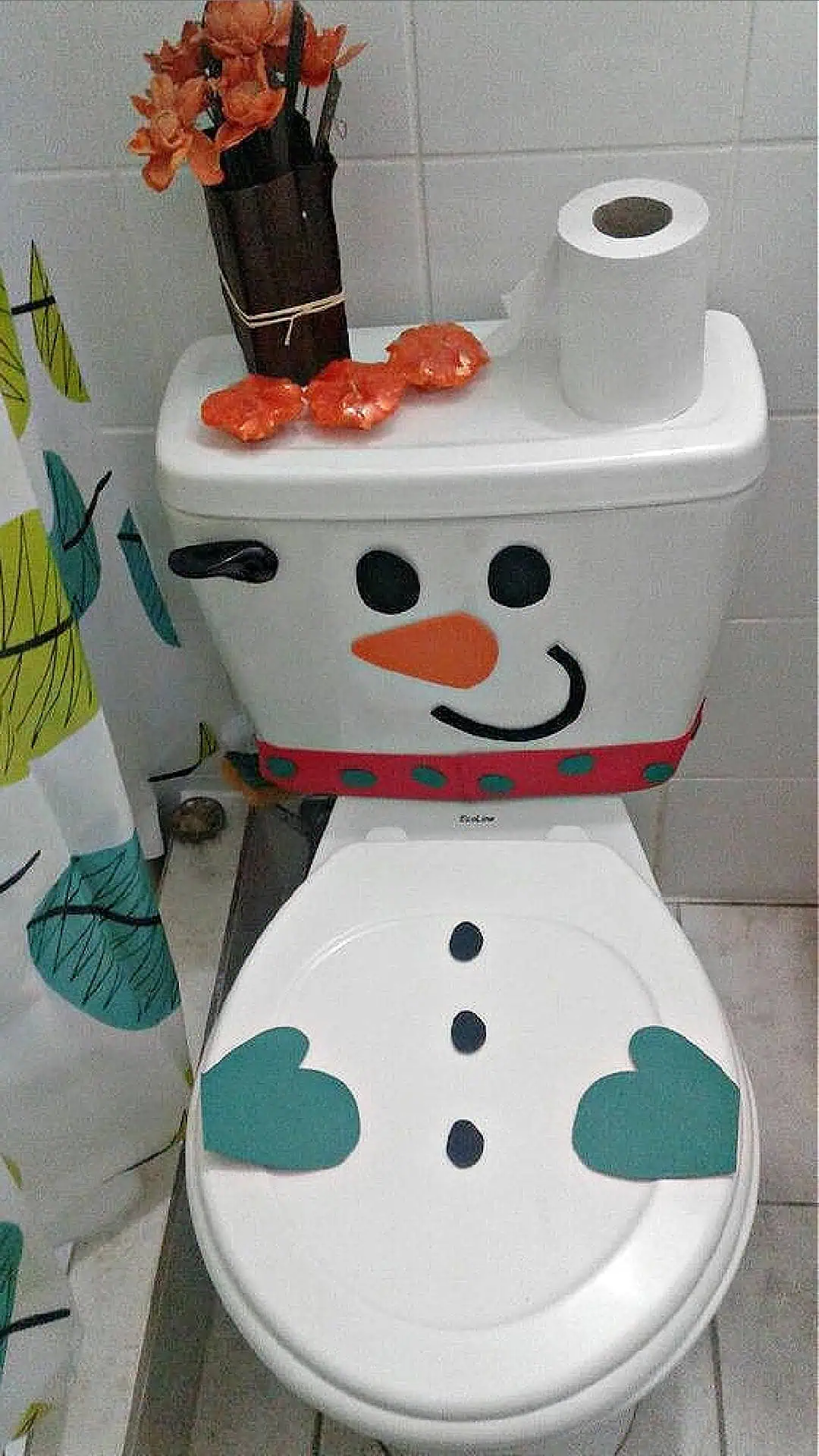 Christmas Decor Bathroom