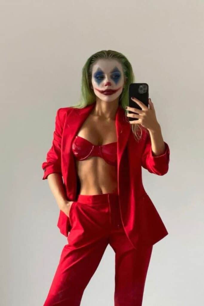 Female hot halloween costumes discount