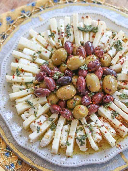 Easy Marinated Olive Cheese Ring Appetizer for Holiday Party