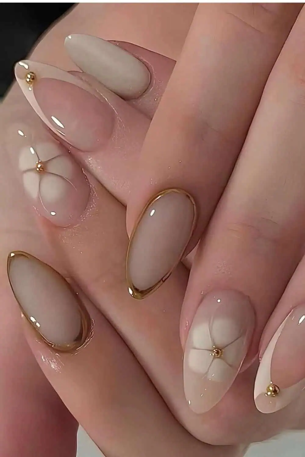 Almond Shape Summer Nails That Shine