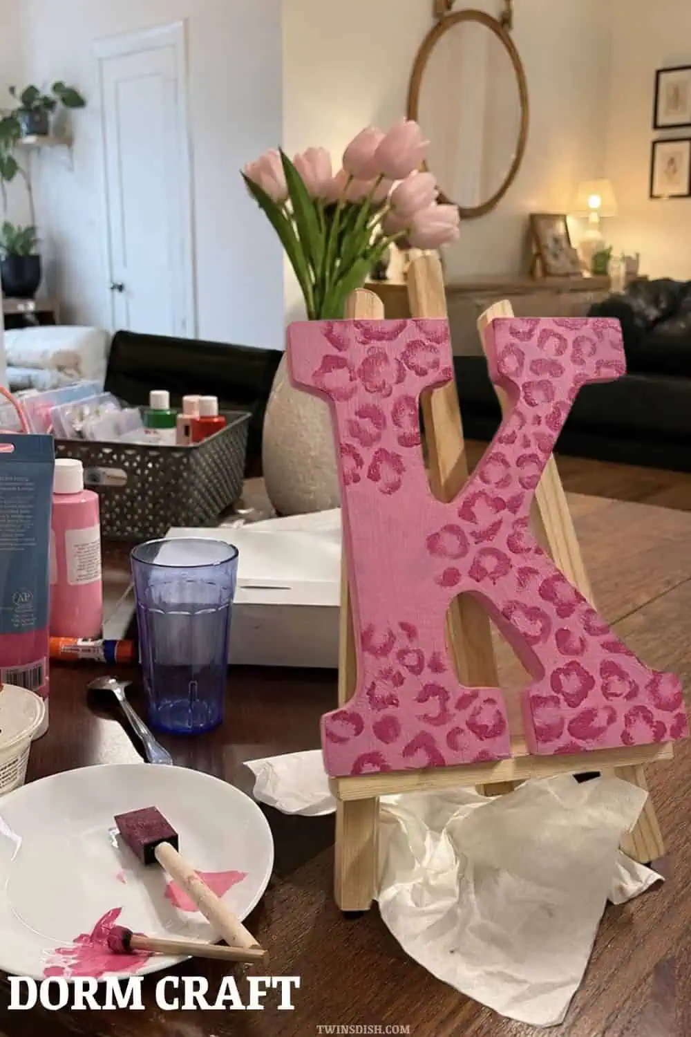 EASY DORM CRAFTS LETTER PAINTING FOR COLLEGE DORM ROOM DECOR