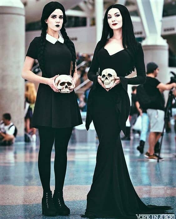 Wednesday and Morticia Adams Halloween Costume Idea