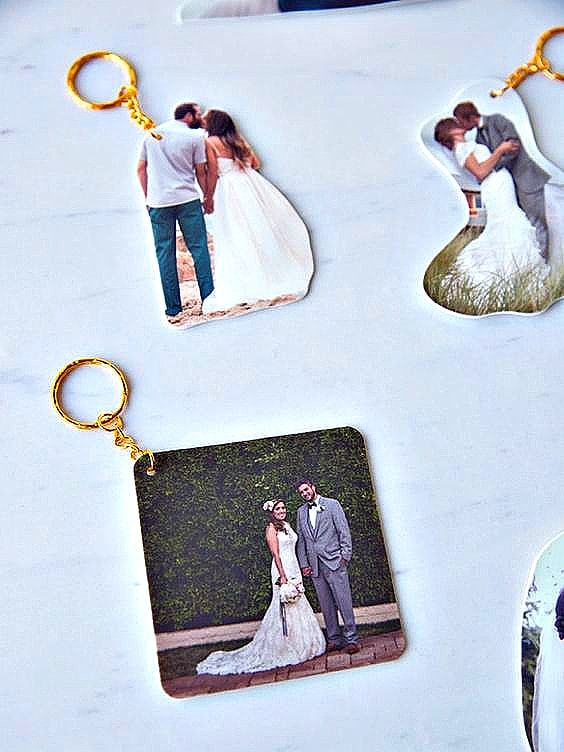 DIY Shrinkie Dink keychain made out of wedding and couple photos perfect for Valentines Day, or anniversary gifts.