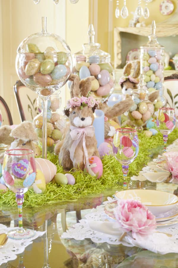 Easy DIY Easter eggs in apothecary jars table setting decoration. 