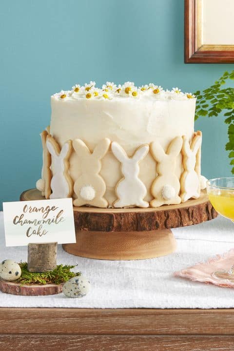 Easy, Elegant, and Simple Easter Cake decorating idea using Bunny Sugar Cookies. Simple DIY Easter cake decorating ideas and dessert recipes for Easter Dinner.