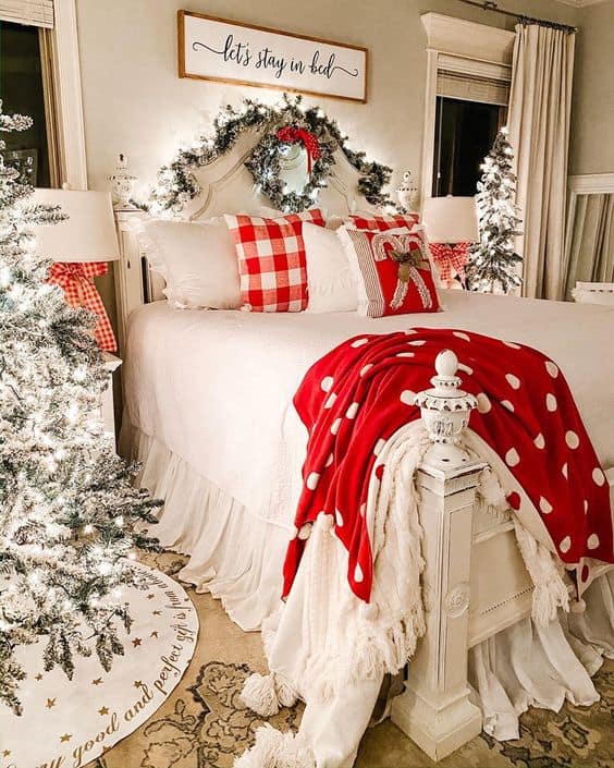 Farmhouse Christmas Decor Idea for Bedroom