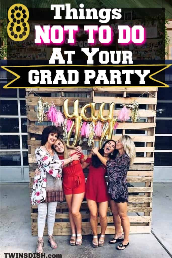 Graduation party ideas for high school and college, boys and girls. Tips and DIY for food, snacks, decorations, pictures, and cap decorations on a budget. #Graduation #GraduationParty #GradParty