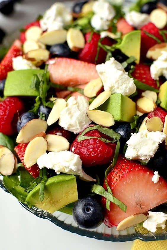 Easy DIY 4th of July Party ideas using fruit. Red white and blue salad #Patriotic