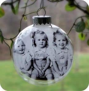 Easy DIY Family Heirloom Photo Christmas Ornament craft, and gift idea. Great for kids, teens, friends, teachers, and weddings.