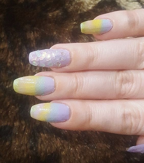 Easy Pastel Ombre Nail Design Idea for Easter, Spring, and Summer nails. So unique.