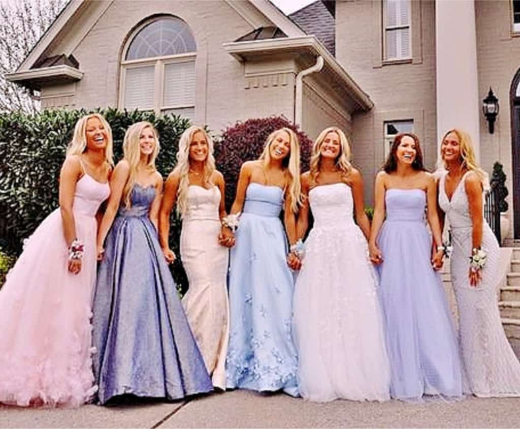 Prom Dresses, Pictures, Hair, Shoes. A Checklist of what will ruin Prom.