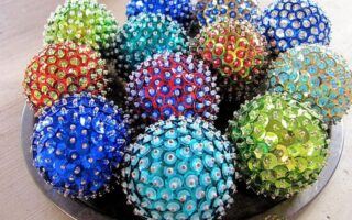 Easy DIY Sequined Push Pin Christmas Tree Ornament. Best kids craft ideas, diy Christmas decorations, Christmas gift ideas, DIY Christmas gifts, craft, gifts, Christmas Tree ideas,, apartment decorations, craft gift, teachers gift