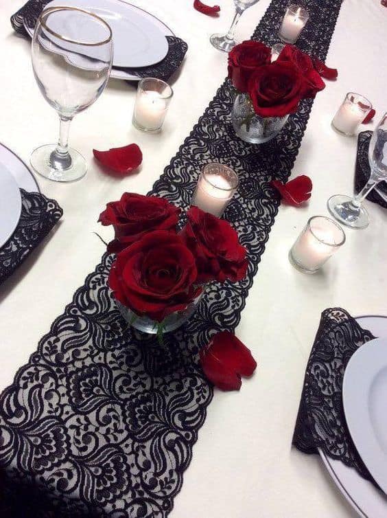 Easy Romantic Table setting and Decor for Valentines day Dates or Dinners, from the Ultimate DIY Guide to Valentines Day, for him, for her, dinner, budget, sexy, romantic, date ideas. DIY boyfriend gifts.