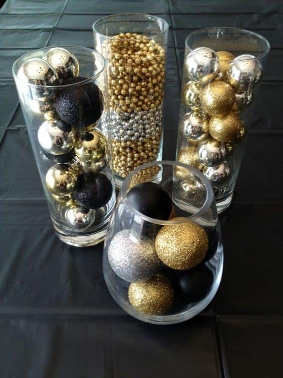 How to make: Easy DIY Christmas Decorations that cost nothing. Elegant Christmas or winter decoration, craft, or wedding centerpiece. Great Budget decor ideas for the home or party. #Christmas #Wedding #MantleDecorIdea #NYE