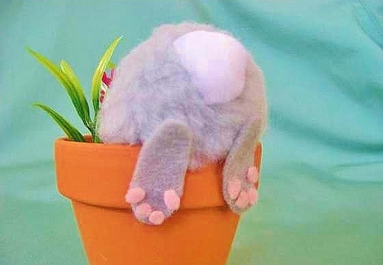 Easy DIY Bunny Pot craft idea for kids. The Best Easy DIY Easter Decoration Ideas for your table.