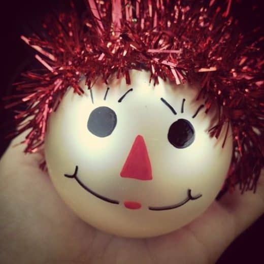 Easy DIY Scarecrow Christmas Ornament craft, and gift idea using Sharpies and tinsel. Great for kids, teens, friends, teachers, and parties.